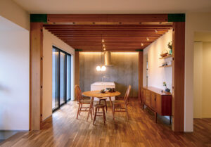 TSUNAGU 三重の家 ダイニングキッチン 写真